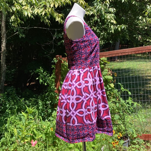 Maroon, purple and white fit and flare pleated skirt dress, button back, size 6 - Picture 4 of 6